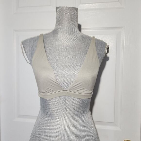 lululemon athletica Cream Bra - Picture 1 of 4